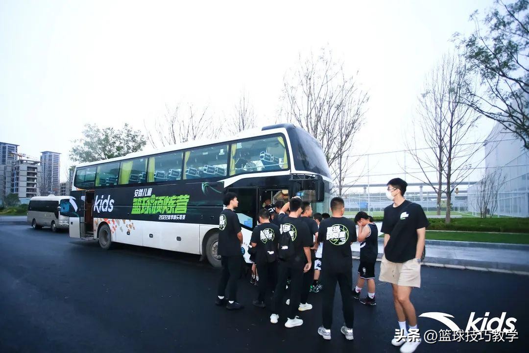 篮球规则是什么意思_篮球规则一年级_篮球规则分类
